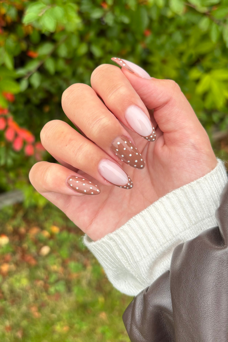 Latte Love Look – Gel Polish Look by Nailster