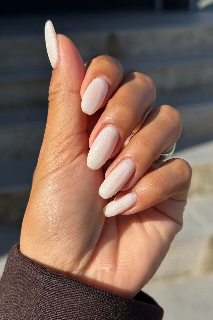 Kissed by Light · 574 – Builder Gel by Nailster, image 3