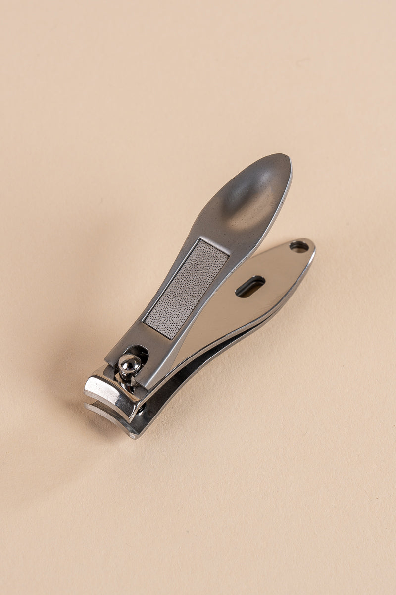 Nail clipper