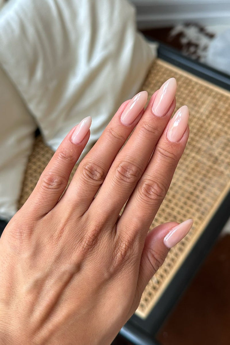 Cashmere Kiss · 475 – Liquid Builder Gel by Nailster, image 3