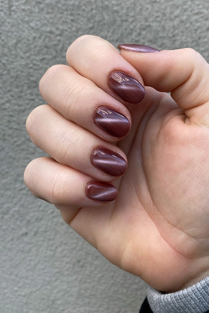 Dusty Cat Eye · 329 – Gel Polish Cat Eye by Nailster, image 3