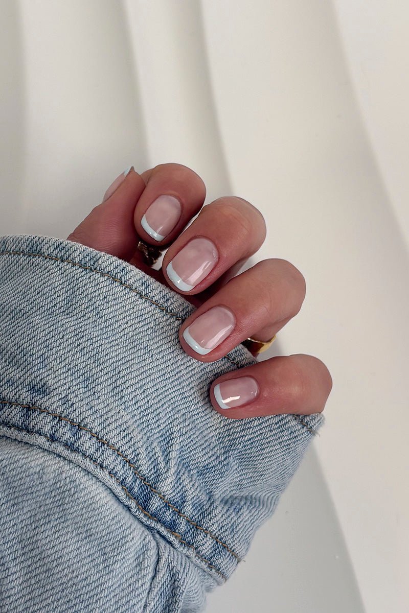 Frosty French Look | Nailster Denmark